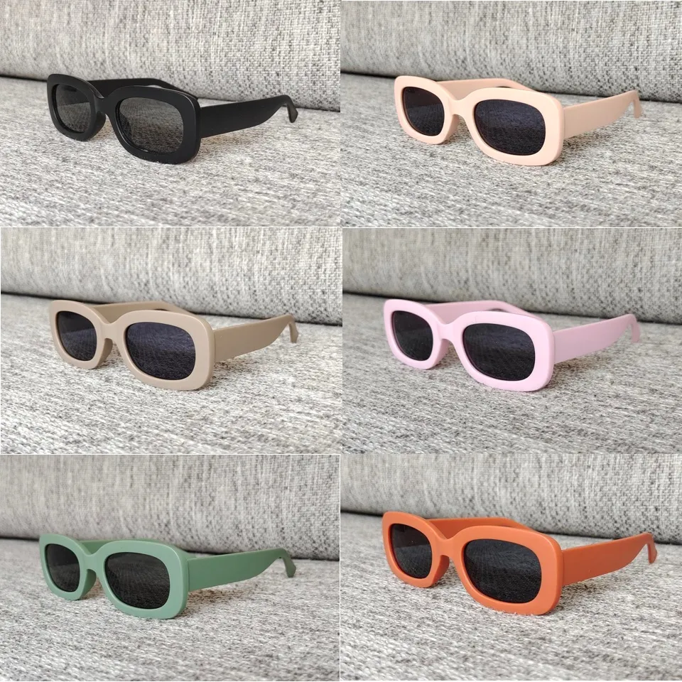 Preço da fábrica Cool crianças modernas Eyewear Kids Tamanho Moda oblonga óculos de sol bebês 6 cores