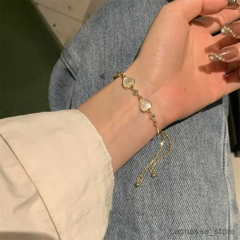 Łańcuch Koreański słodkie serce Opal 18 -karatowy złoto plastowane stali nierdzewne łańcuch tenisowy bransoletki dla kobiet 2023 NOWOŚĆ klasyki mody Biżuterii Prezenty R231205