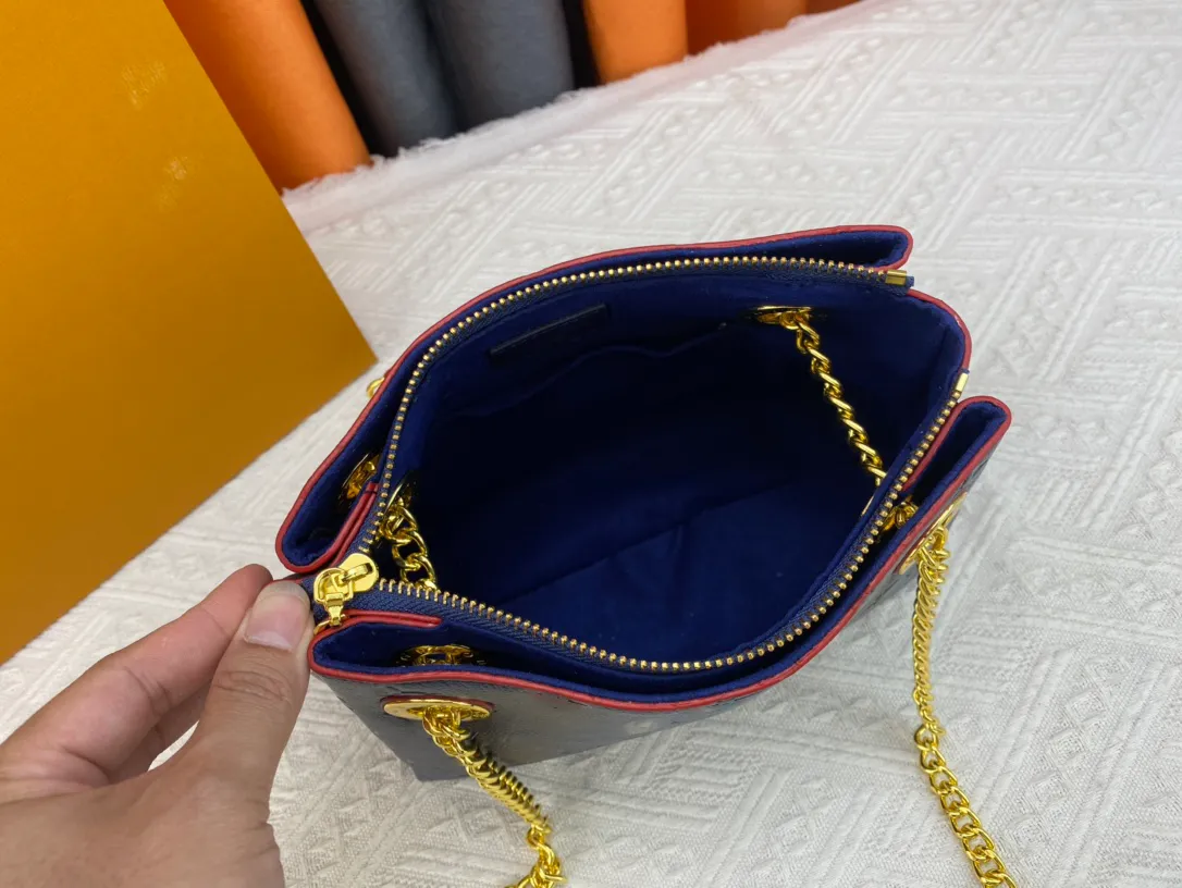 High Quality Womens Designer Shoulder Bag Embossed Letter Handbag Leather Shopping Crossbody Bag M43777 Wallet From 79 54 DHgate