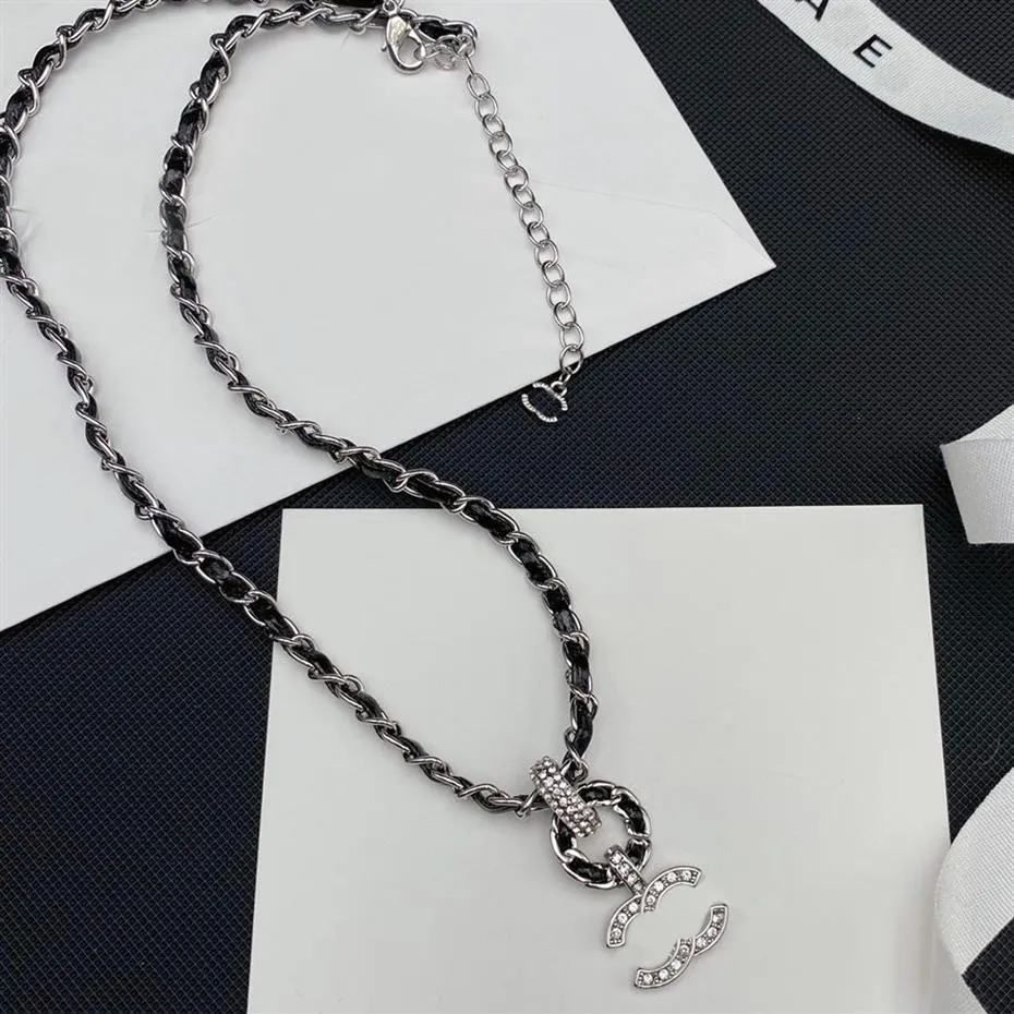 Ожерелья с подвесками, позолоченные медные женские ожерелья, колье с подвеской в виде буквы, эффектное модное женское ожерелье, свадебные украшения3332