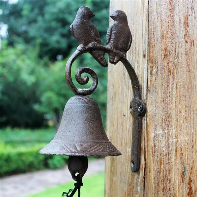 Cloche de dîner de bienvenue en fonte, oiseaux d'amour, décoration de maison, sonnette marron vieilli, décoration de porche extérieur, support mural Antique288H