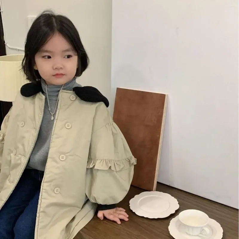 Jackets Children Coat 2023 겨울 한국 고급 외국 스타일 +면 두꺼운 레이스 소매 소녀 블라우스 아이 재킷