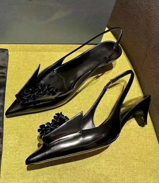 Itália marca sapatos floral origami-como estilingue feminino salto alto dedos quadrados tira no tornozelo branco preto festa de casamento senhora andando EU35-40