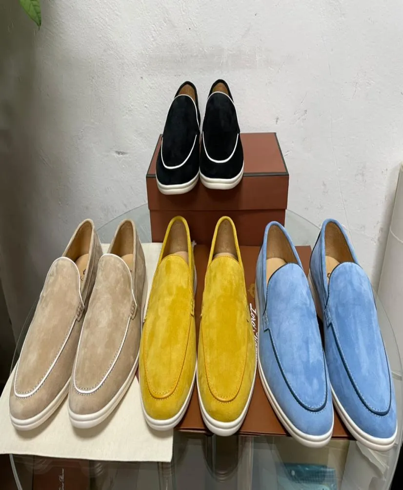 Scarpa scamosciata estate sale