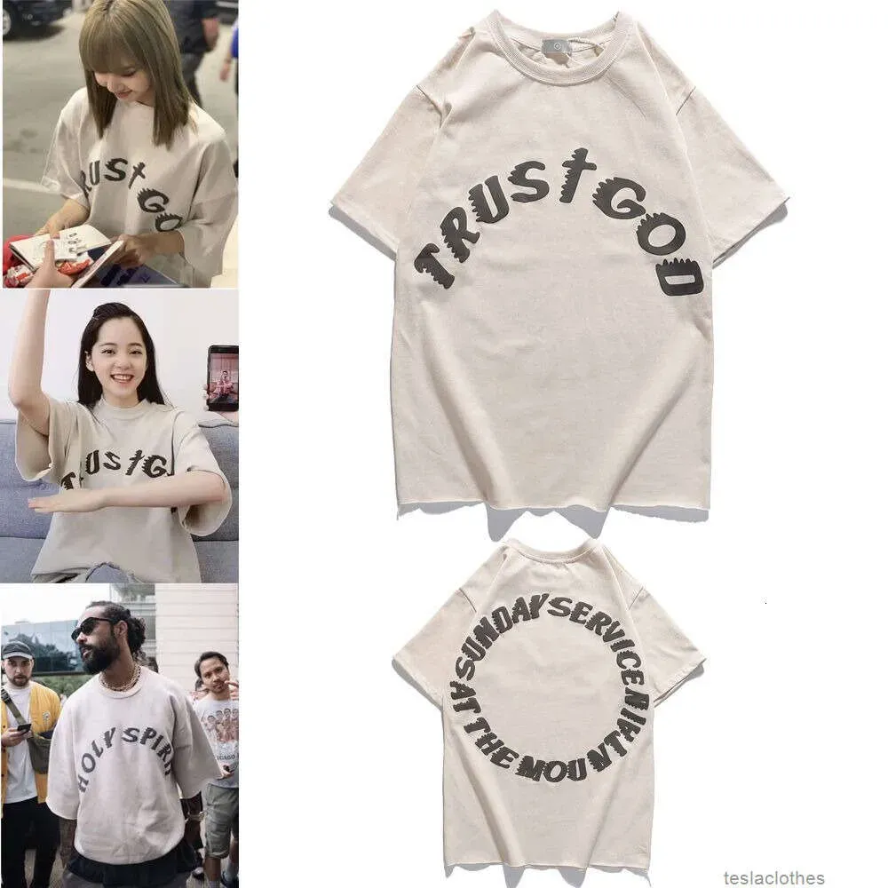 Designermodekleidung Luxus-T-Shirts T-Shirts Ouyang Nana Same T-Shirt Kanyes Sunday Kurzarmpaar Kanyes West Sunday Service