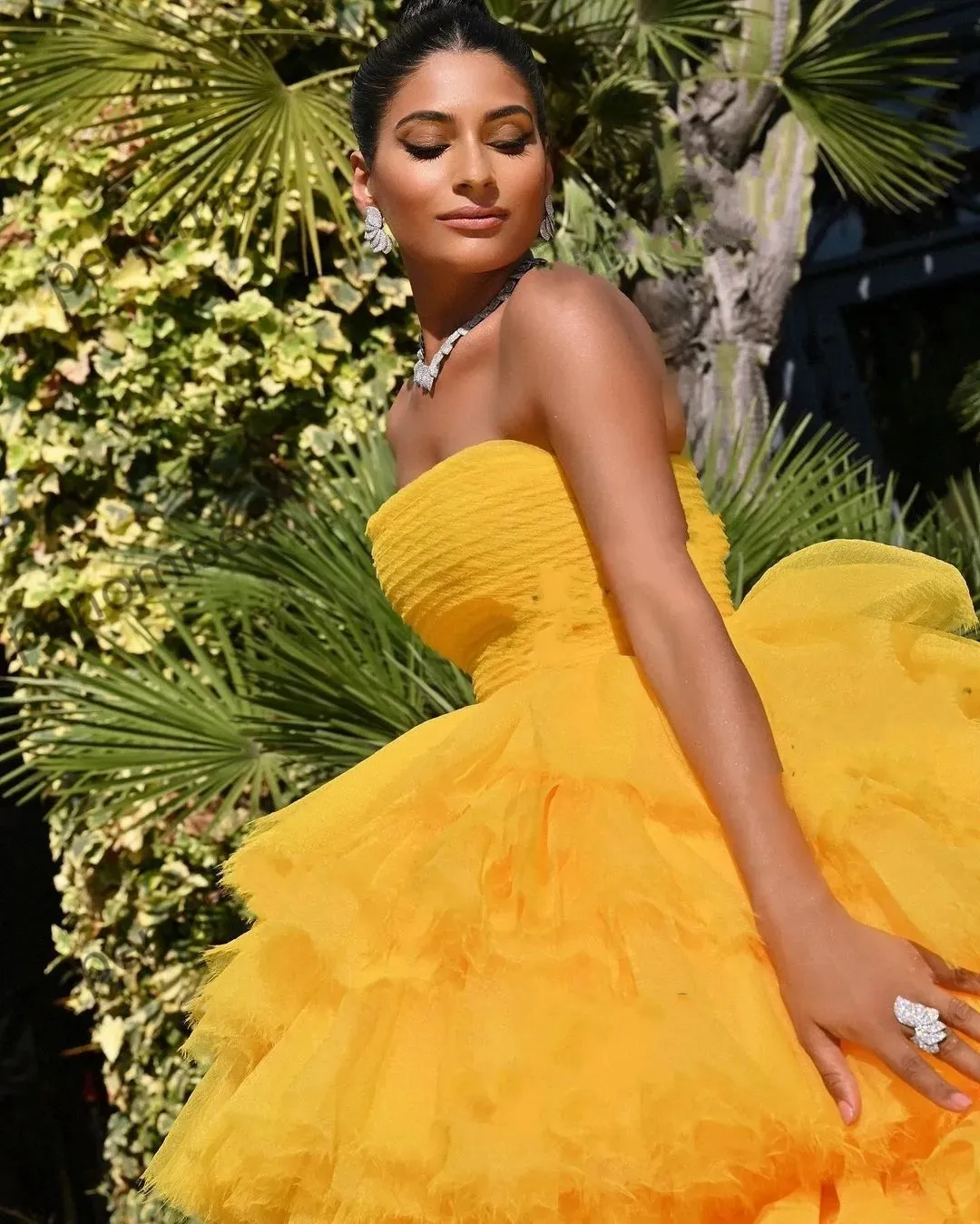 Yellow Strapless Satin Prom Dress with Lace-Up Back and Sweep Train for  Evening Party from Dhgate Prom Dresses - price 549.4