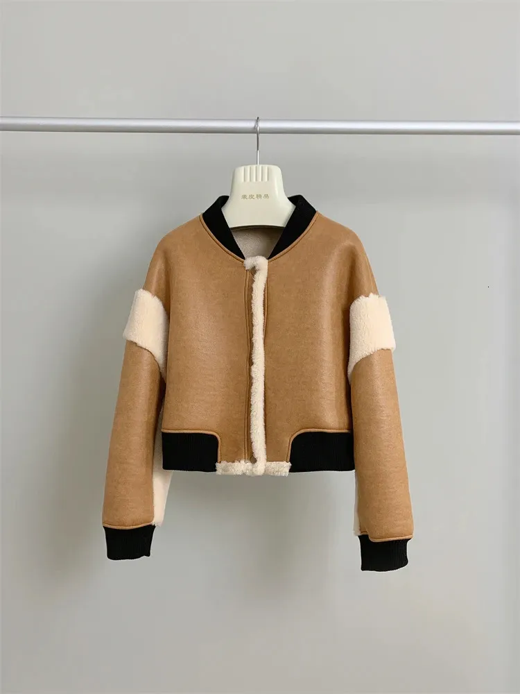 Womens Fur Faux Baseball Jacket Suede Lamb Wool Shear Shearing Composite Päls Integrerad kappa för unga kvinnor på hösten och vintern 231206