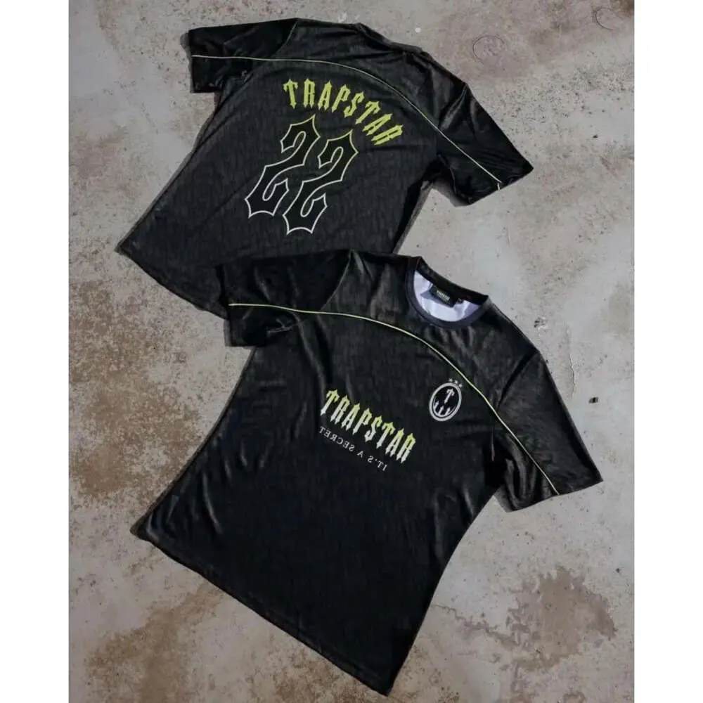 2023 Designer Tees Trapstar T-shirts pour hommes Street Fashion Sports Sports à manches courtes Basketball Soccer Tee Mesh Respirant Training Shirt3