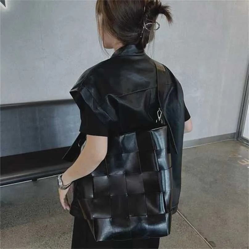 Bolsos de hombro para mujer de versión alta BottegvVeneta Intrecciato Tote Bag Mdsj Bolso para mujer con diseño de gama alta y nicho Bolso tipo cubo tejido Correa ancha para el hombro Cowh SM WNXFK