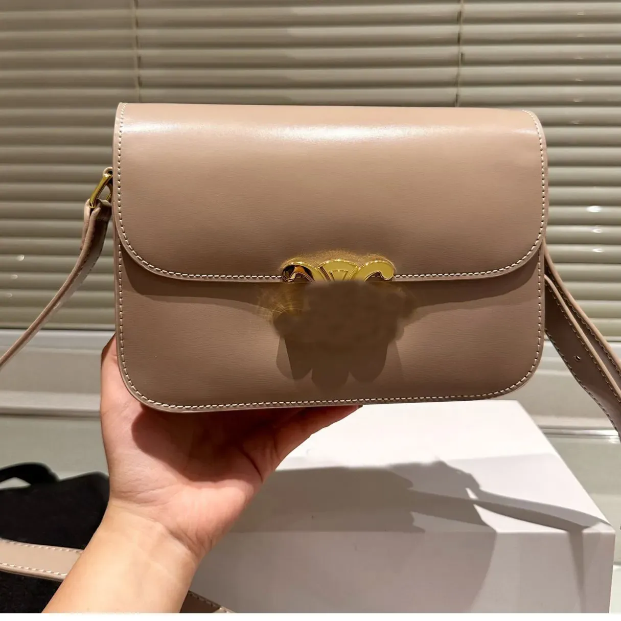 Triomphe Designer Bag Women'S Crossbody Bag Vintage Handbags Underarm Real Leather Shoulder Luxury Teen Wallet Ladies Designer Bag