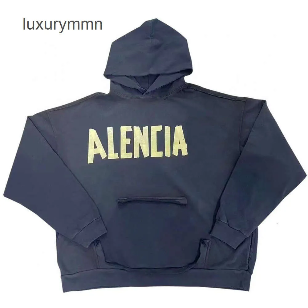 Alta Balenciiagas Homens Edição Suéteres Hoodies 23s Designer Hoodie Mens Família Moda Outono / Inverno Novo Padrão Americano Papel Casal Impressão de Letras Soltas