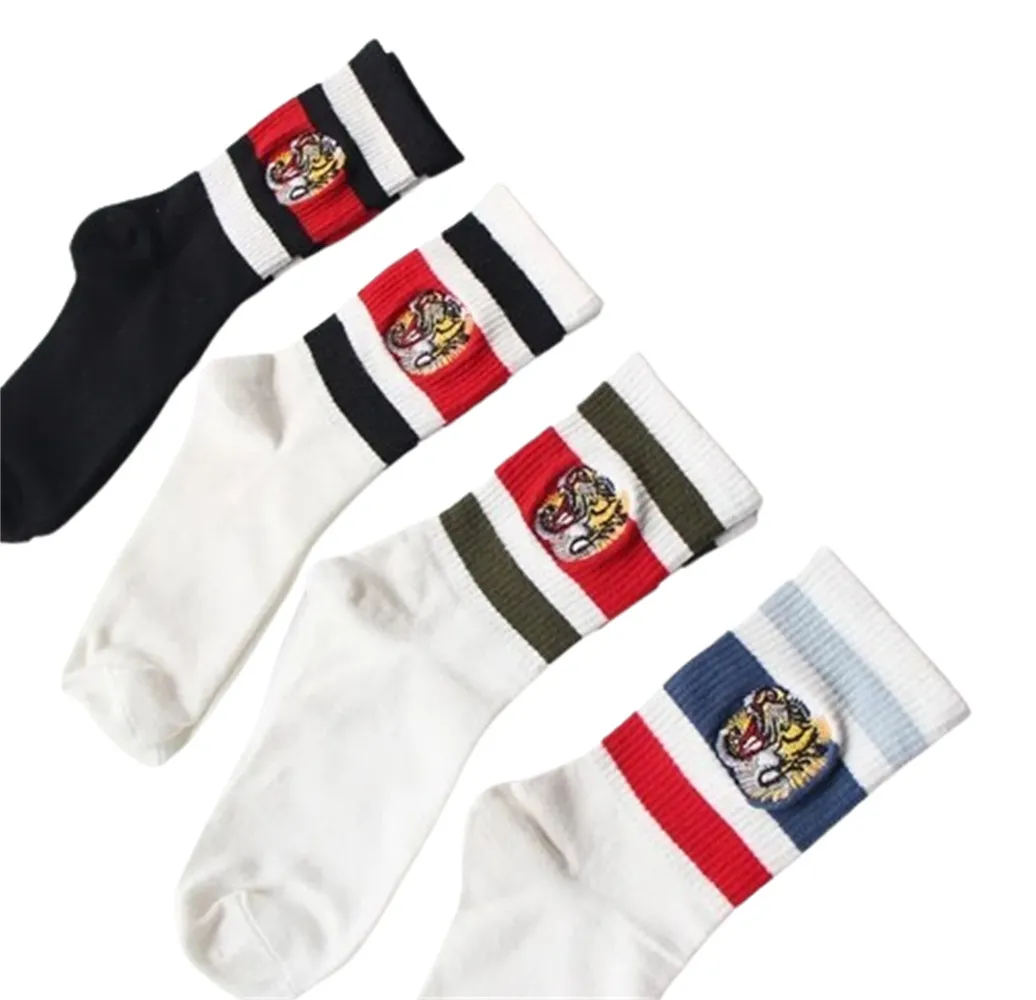 Fashion Tiger Embroidered Men's Short Socks, High Quality Designer, Breathable Cotton Tube Middle Pipe Short Socks, Fashion Men's and Women's Same Style Sports Socks ll5