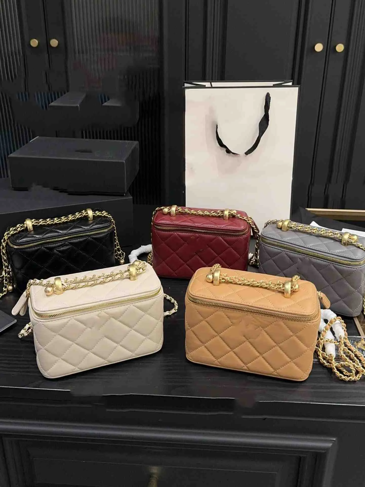 Luxury Designer Bag Box Bags Women Chain Crossbody Bag Fashion Double Ball Designer Shoulder Bags Mini Banket Purse