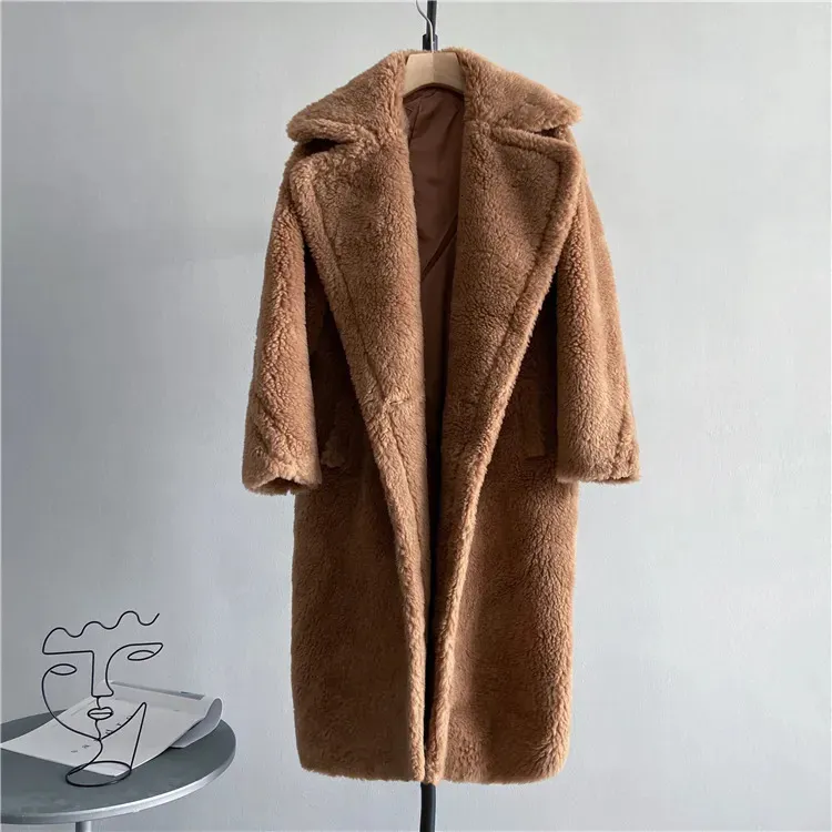 女性の毛皮のフェイクファーファーウィンタージャケット女性ロングカシミアコートウール織物布濃い暖かいアウターサイズのファッションストリートテディベアコート231205