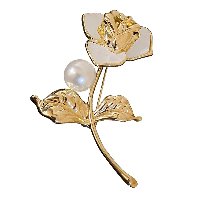 Elegante fiore delicato perla in oro con strass spille gioielli per donna spilla di lusso per banchetti per feste con fiori e piante da donna