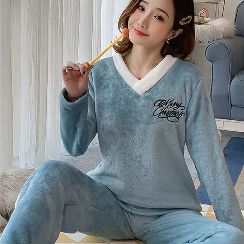 Winter Thermal Sleepwear Set For Women V Neck Coral Fleece