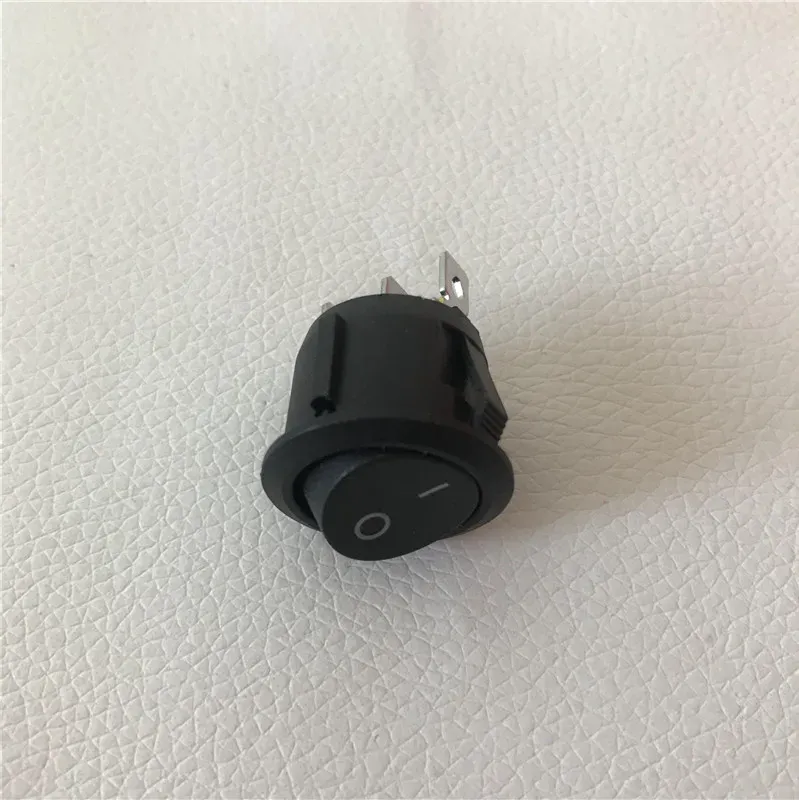 10 teile/los Runder Schalter Schiffstyp Power On-Off Adapter 6A Durchmesser 20mm 3-Fuß Schwarz