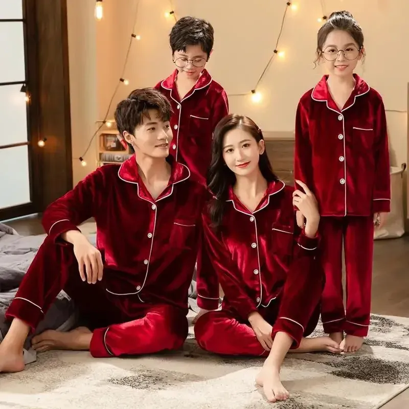 Familie bijpassende outfits Jaar Volwassen kind Familie bijpassende kleding Warm fluwelen nachtkleding Winter Kerst Familie bijpassende pyjamaset 231206
