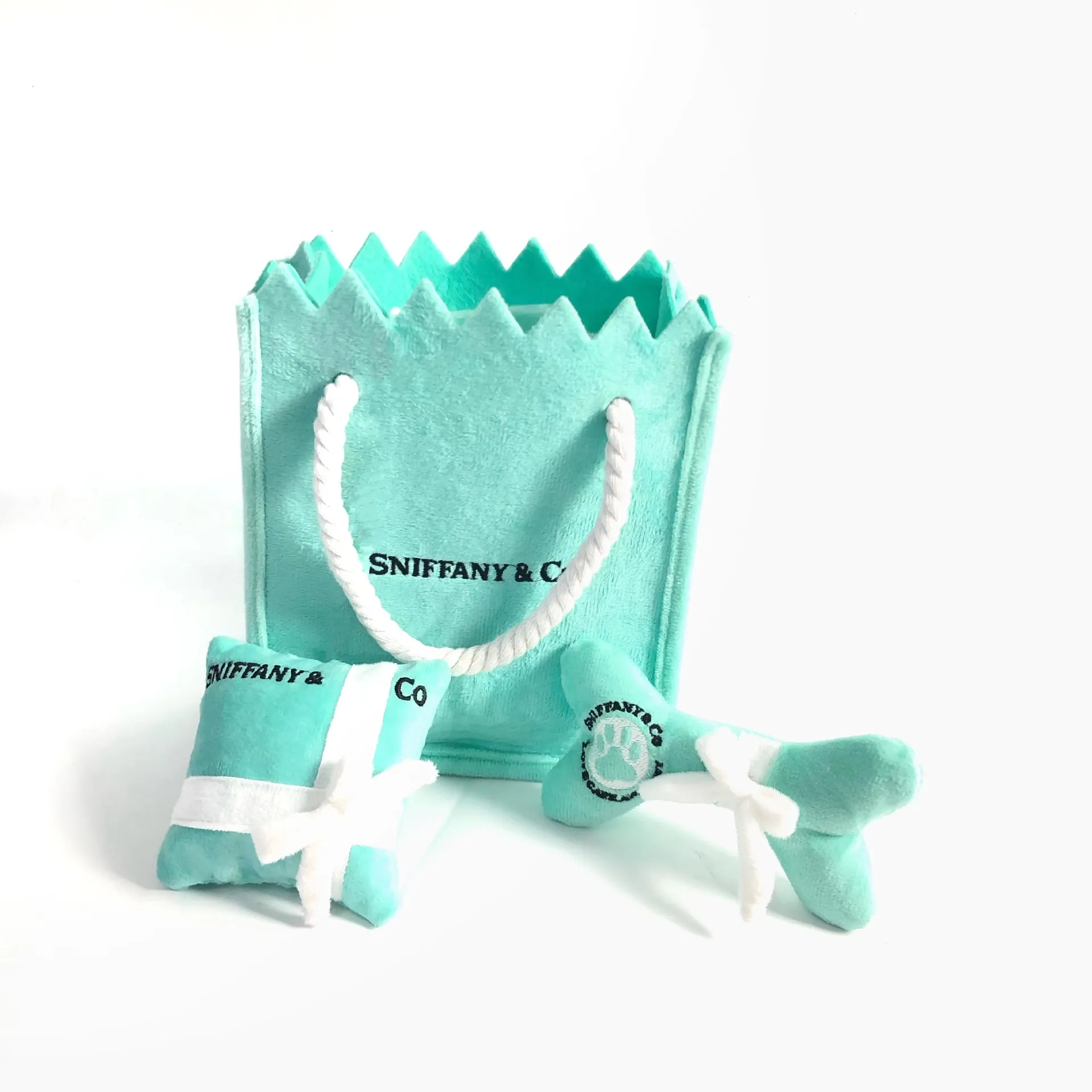 A Paw-some Christmas Unwrapping the Ultimate Luxury Dog Gift Box