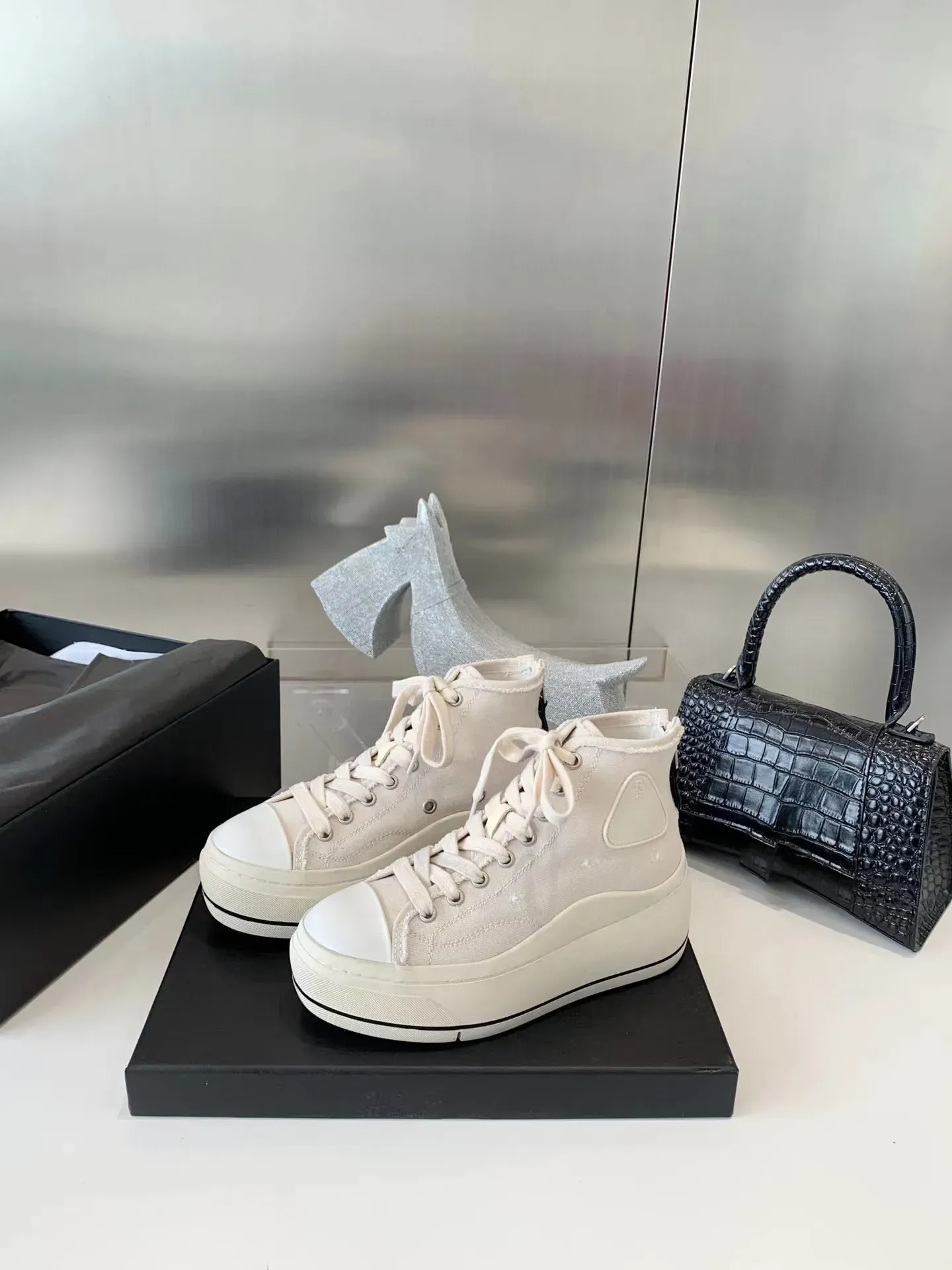 Premium Womens High Top Platform Sneakers - Stylish Canvas