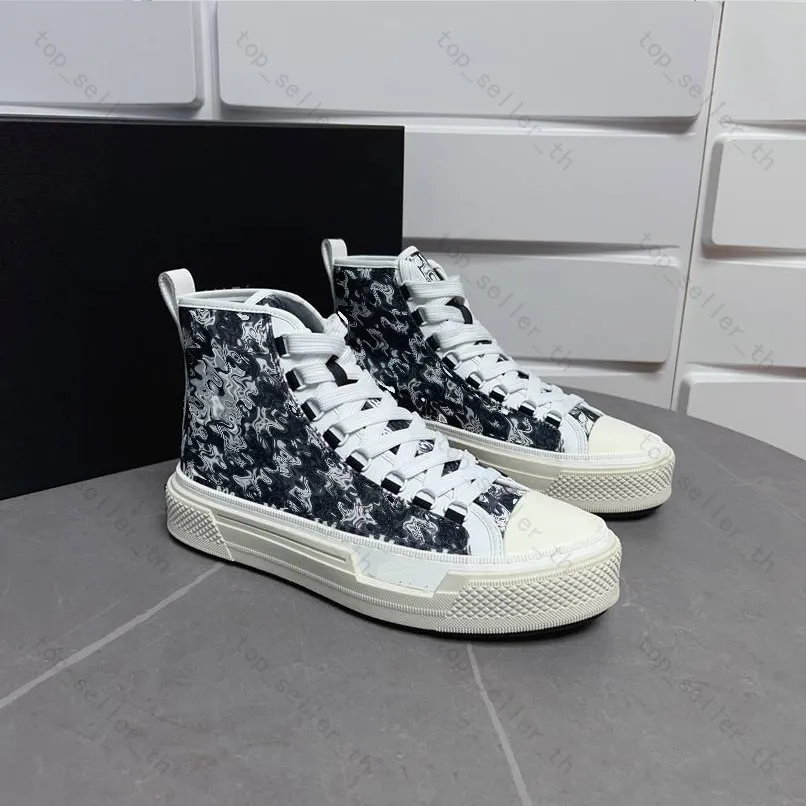 platform star sneakers
