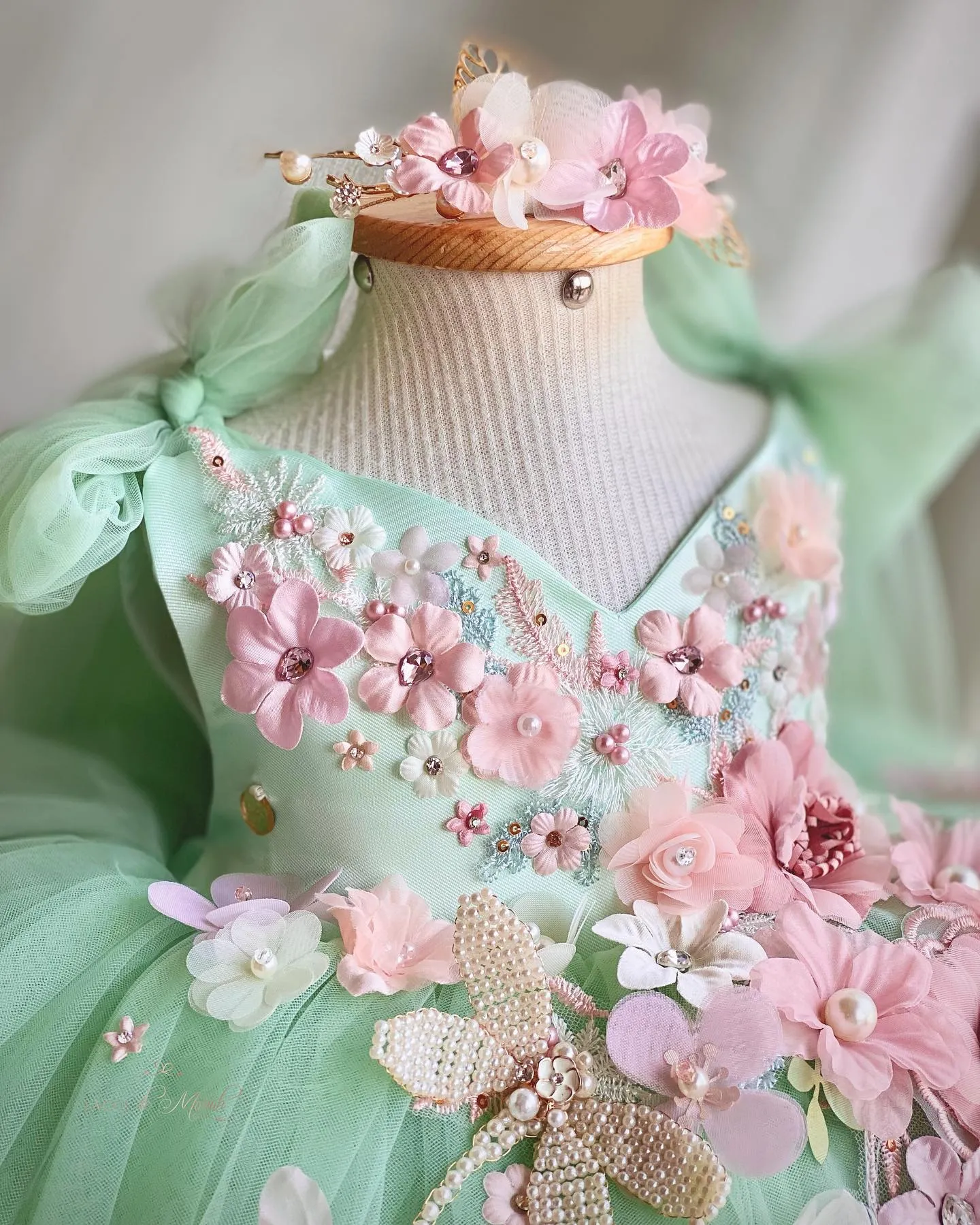 Green Beaded Applique Flower Girl Dress Tulle Ball Gown Ankle-Length  Sleeveless for Wedding Birthday from Dhgate Flower Girls' Dresses - price  233.28