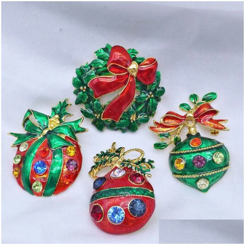 4PCS Year Series Metal Drops Belt Mixed Tree 41-46MM Jewelry Gift Christmas Decoration Brooch