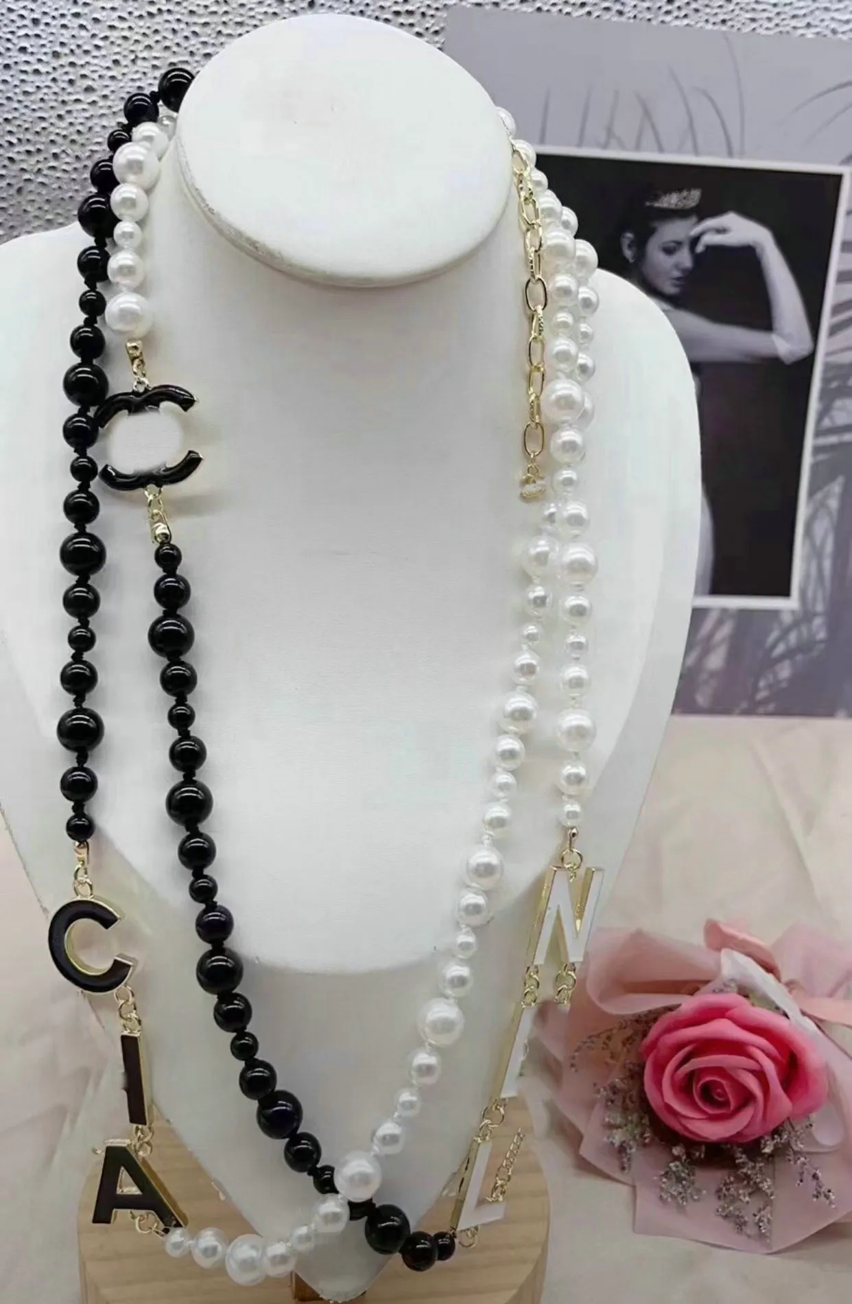 Collier de créateur pour femmes, pull, marque de diamant, pendentif en perles, ras de cou, accessoires de bijoux de luxe