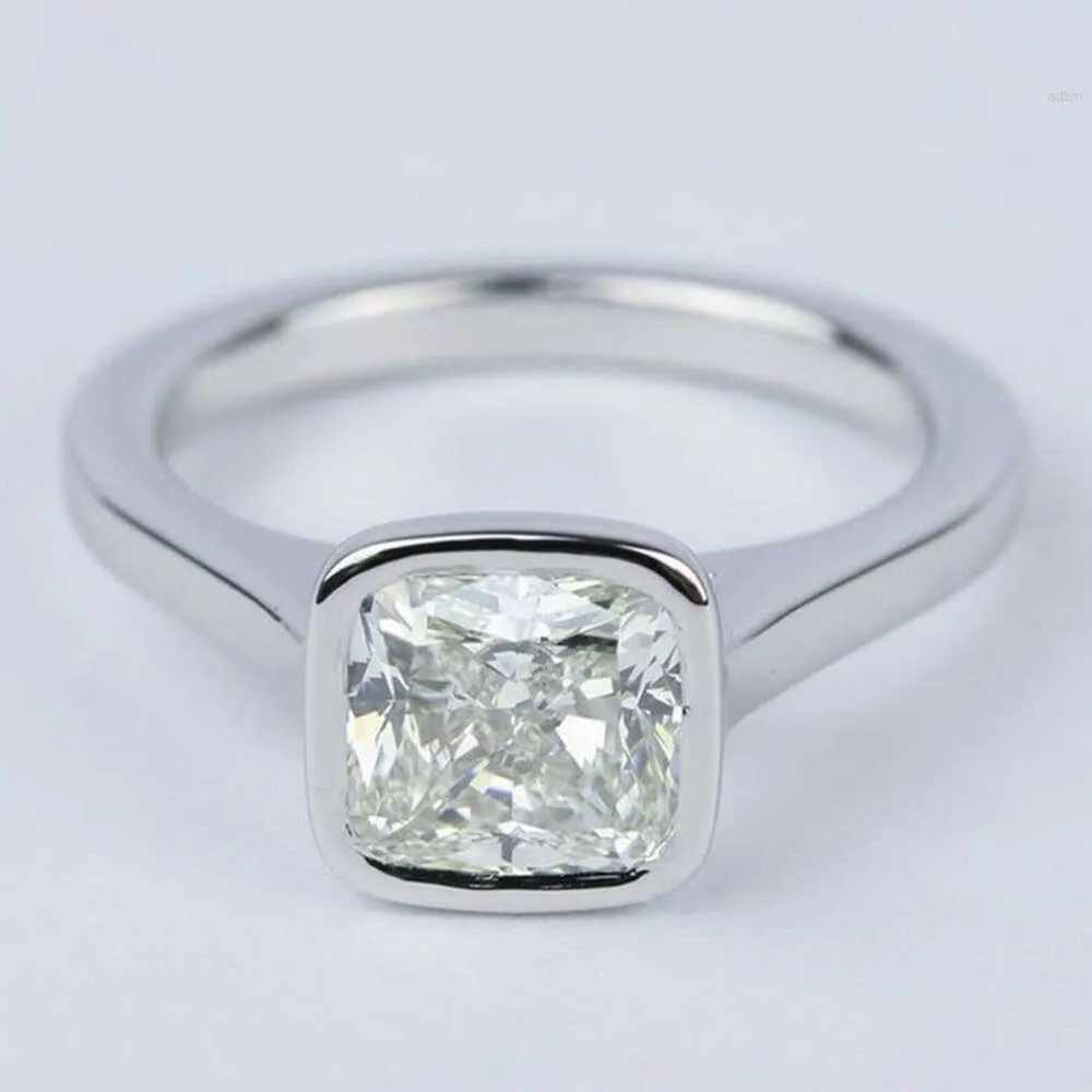 Conjunto de moldura de anel de moissanite com corte almofadado de 7,50 mm, ouro branco 10k de noivado