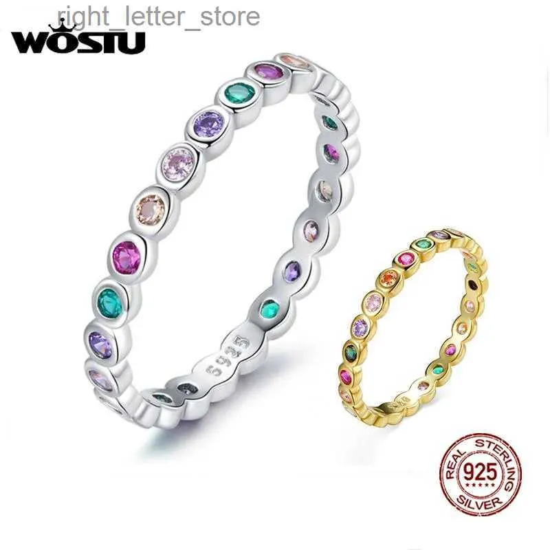 ソリティアリングWostu 925スターリングシルバーファッションレインボーラウンドリング女性のためのジャーコンハートフィンガーリング高級結婚式のジュエリーCQR714 YQ231207