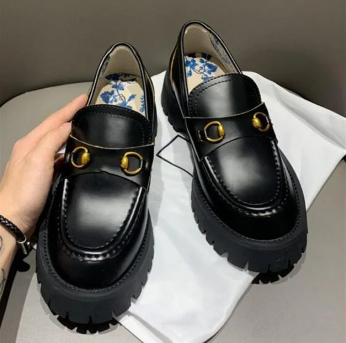 Luxury designer Dress shoes bee loafers autumn bee small leather shoes platform platform women's shoes dress shoe ladies high quality genuine leather Sneakers