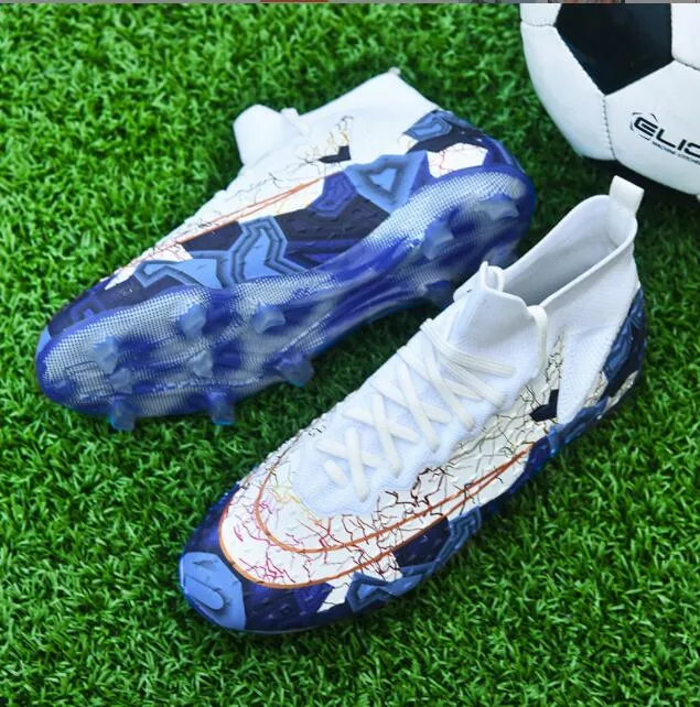 شباب جديد TF/AG Football Shoes الكبار التدريب المهني أحذية خفيفة الوزن مكافحة المنافسة المنافسة