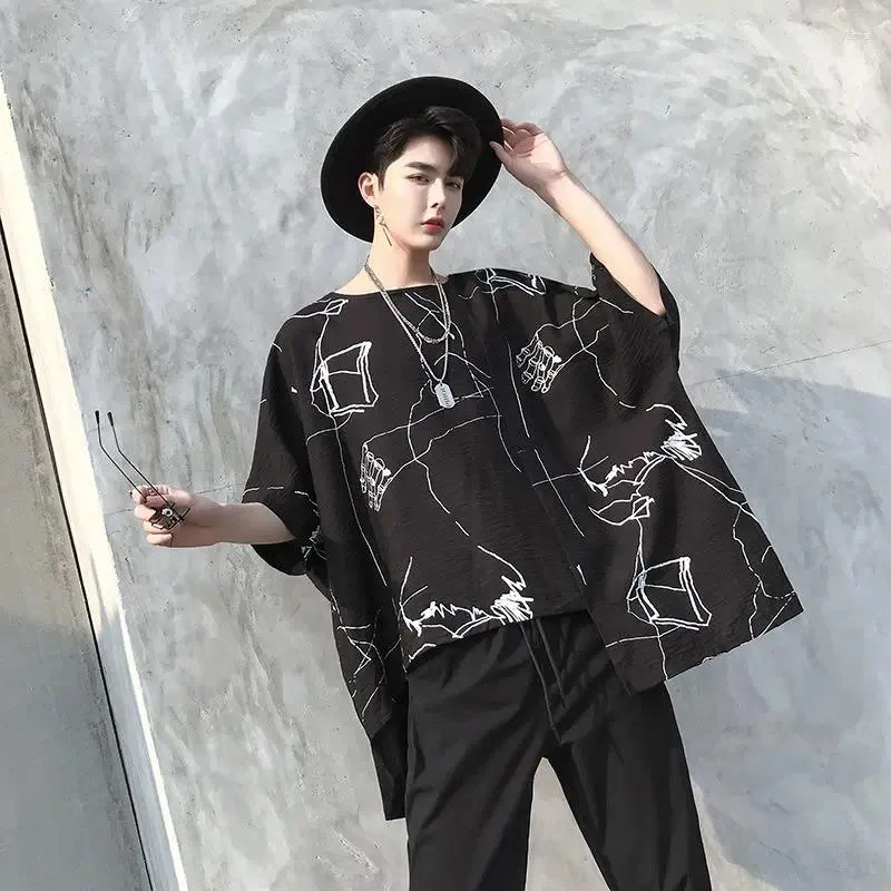 Men's T Shirts Summer Dark Black Printed Bat Casual Loose Personality Cape Top Large Size Short-sleeved T-shirts Male Clothes