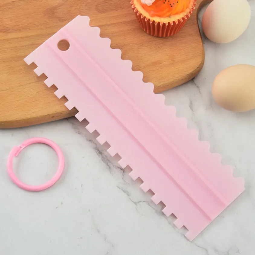 4 stks/set Nieuwe Kam Cake Schraper Patroon Crème SchraperDIY Bakken Tools Plastic Crème Schraper Set Bakken Accessoires FY2673 bb1108