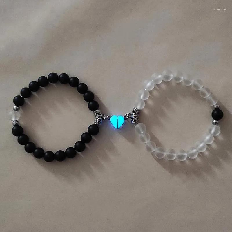 Charm Bracelets 2pcs/pack 8MM Black White Beaded Bracelet Set Luminou Magnetic Heart Glow In The Dark Couple For Lover Women Gift