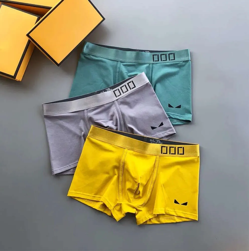 Sous-vêtements Hommes Sous-vêtements Designer Sous-vêtements courts Boxer Ice Soie Été Ultra Mince Section 2024 Populaire Short Lâche Tête Slit Q688