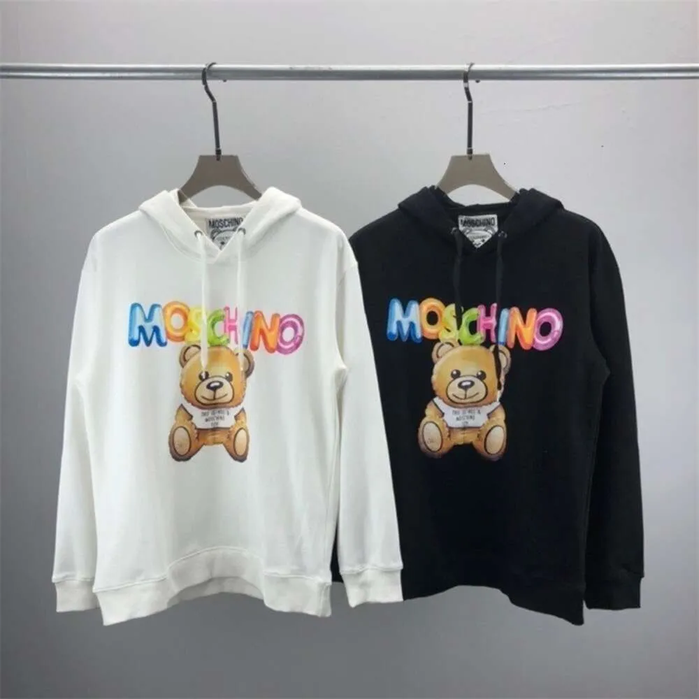 2024 Hösten/vintern Ny Moschino M Family Round Neck Printed Balloon Bear Pattern Hoodie Women's Loose Top