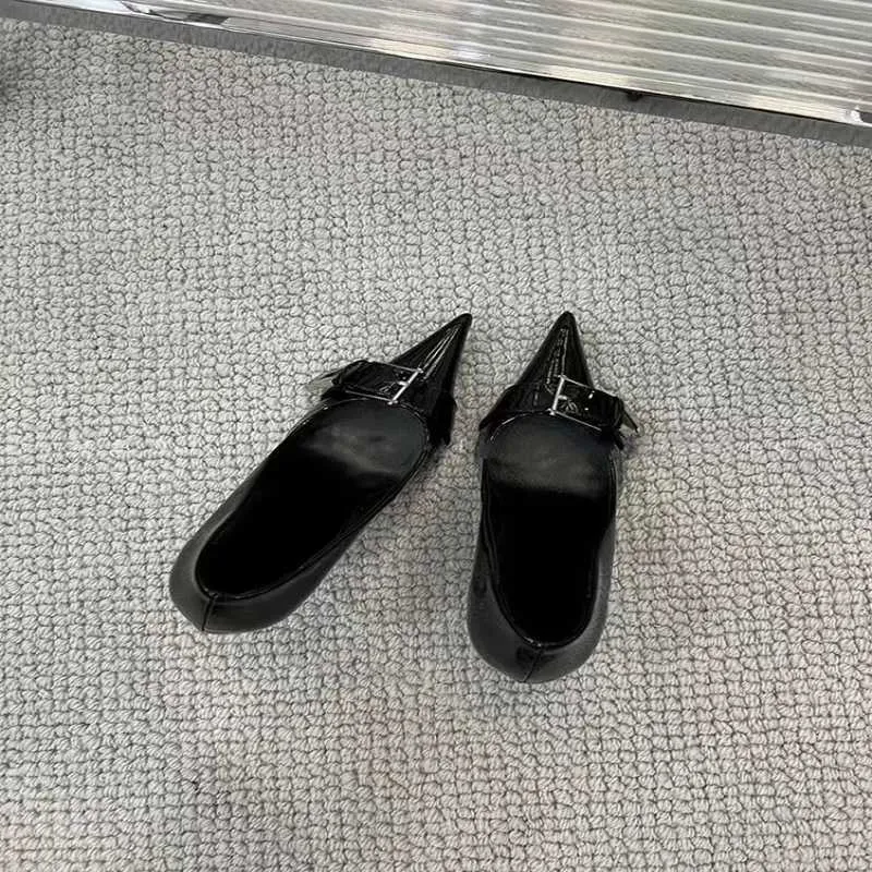 Spring New Black Patent Leather Pointed Metal