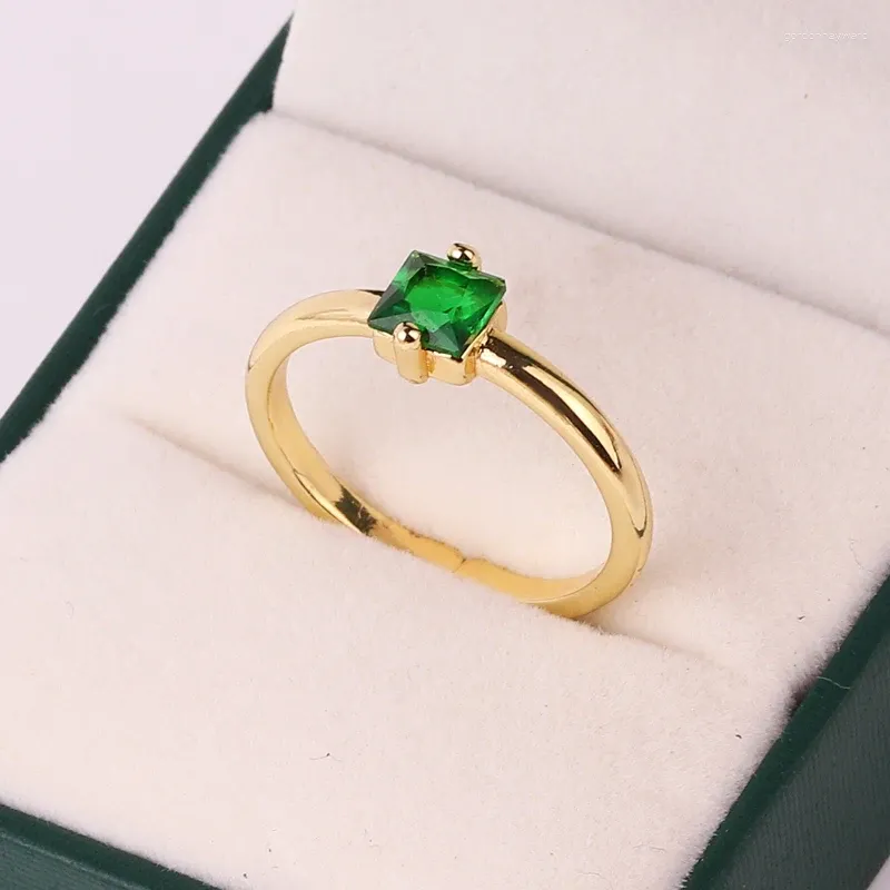 Anelli a grappolo Semplice moda verde zircone dito per donne ragazze quadrato CZ regalo di gioielli di compleanno per feste