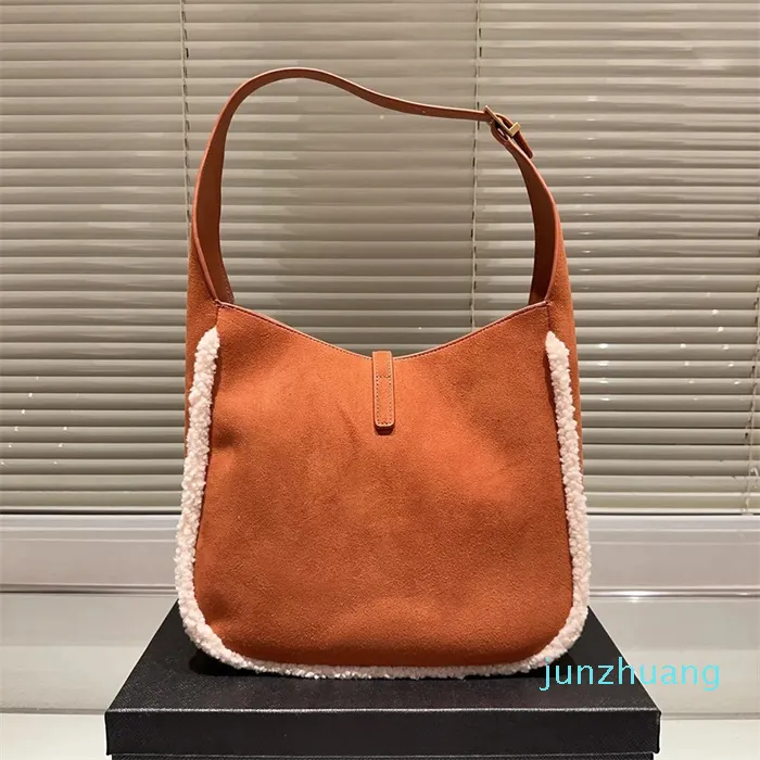 Designer bags shoulder bags sling hand crossbody bag purse felt suede bag 30x24 cm vintage fashion women handbag causal tote 2024