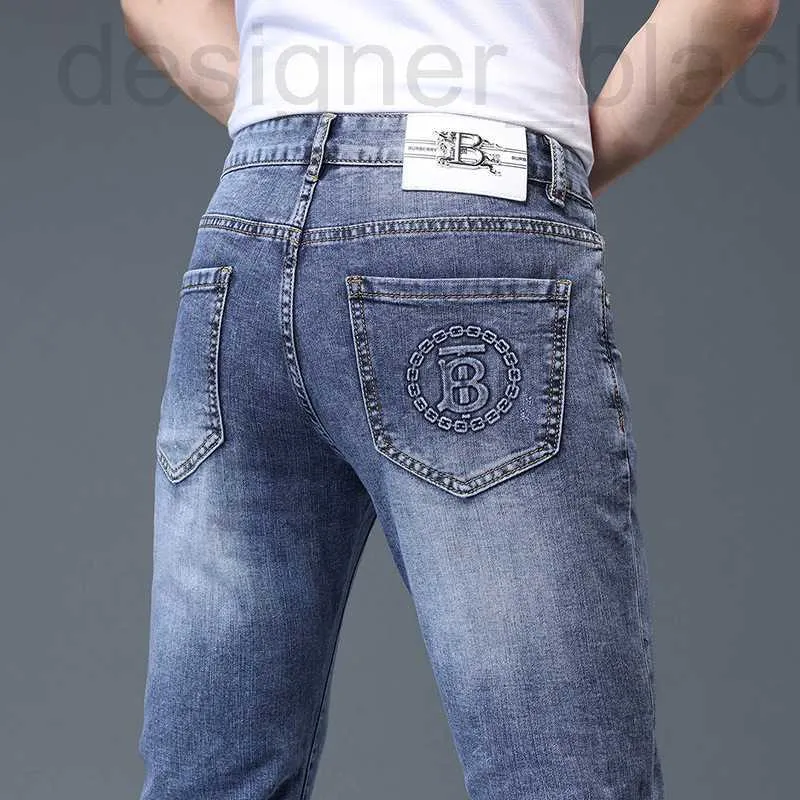 Jeans de marque pour hommes Concentrez-vous sur les nouveaux produits haut de gamme d'automne et d'hiver, les jeans de marque de mode de luxe légers, la coupe slim pour hommes, les petits pieds, les loisirs élastiques, coréen B TGKL