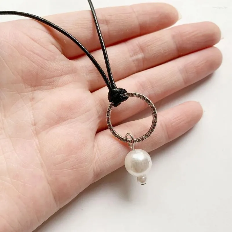 Colares de pingente grande branco simulado colar de pérola cabo preto ajustável metal redondo círculo forma jóias para mulheres 1 pc