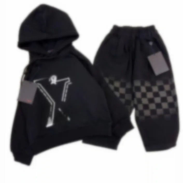 2023 Nuovo Fashion Sports Sports Fashion's Children's Boys Girls Set di abbigliamento Spring and Fall Sports Students Hip Hop Street Clothing Wool Children i12