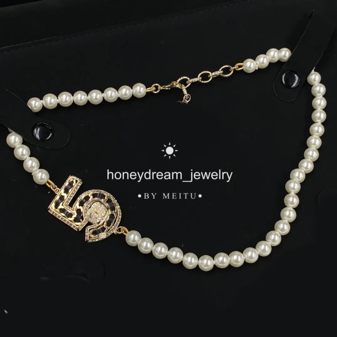 Chan 5 No.5 Lucky Necklace Nytt i lyxigt fina smyckekedjans halsband för kvinnors hänge K Gold Heart Designer Les Infinis de Cameliaa