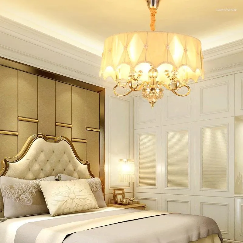 Lampki wiszące luksusowy europejski wysokiej jakości prosta osobowość sypialnia salonu okrągły żyrandol LED Crystal Creative E 14