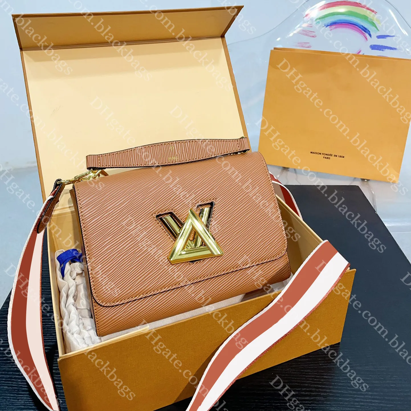 Saco de torção de luxo clássico bloqueio bolsa de ombro de alta qualidade mulheres designer sacos água ondulação couro crossbody saco com alças largas