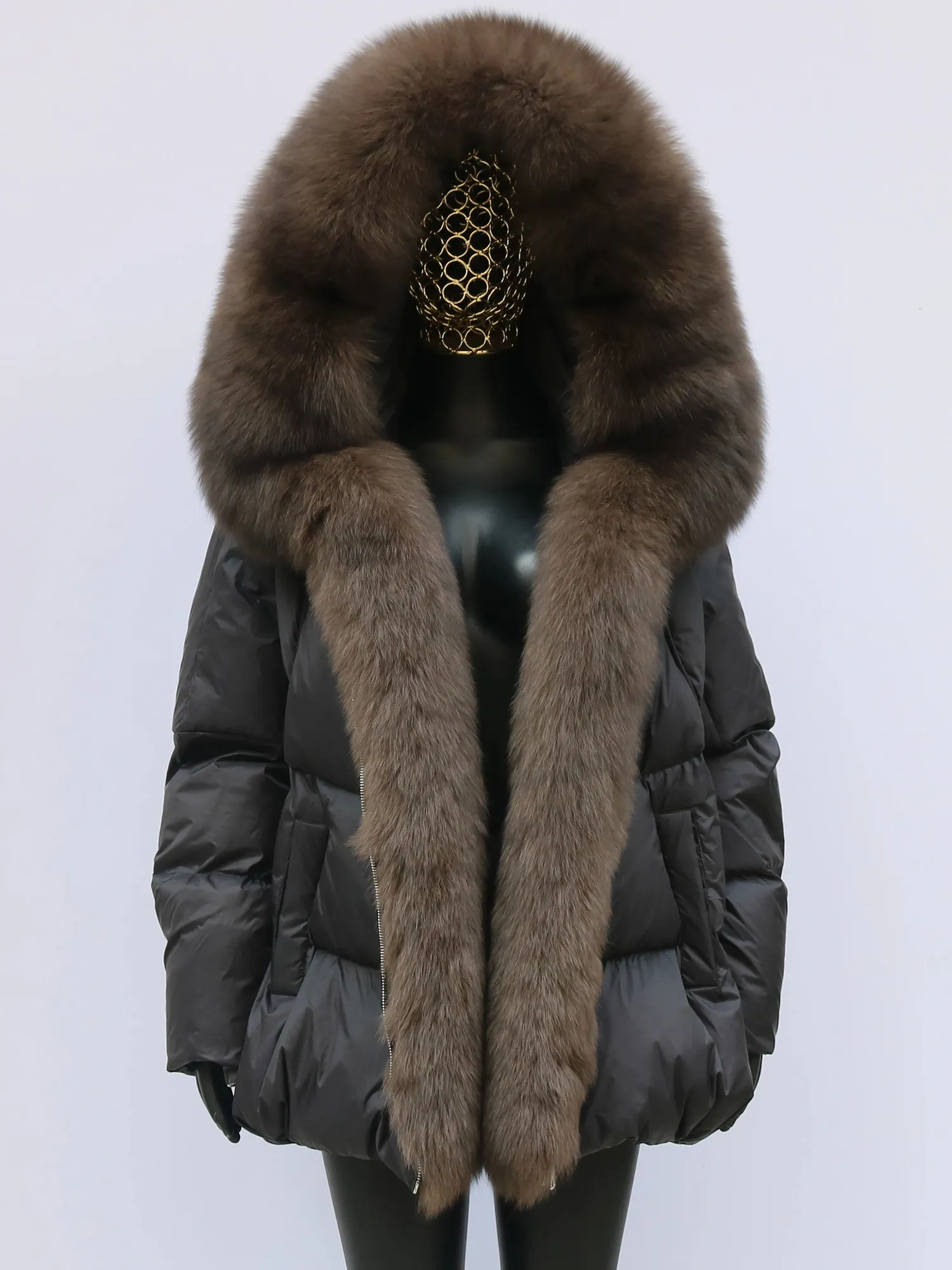 Женская модная верхняя одежда из искусственного меха, куртка-пуховик 2023, женское пальто из белого утиного пуха, супер большой воротник из натуральной серебристой лисы с капюшоном 231208