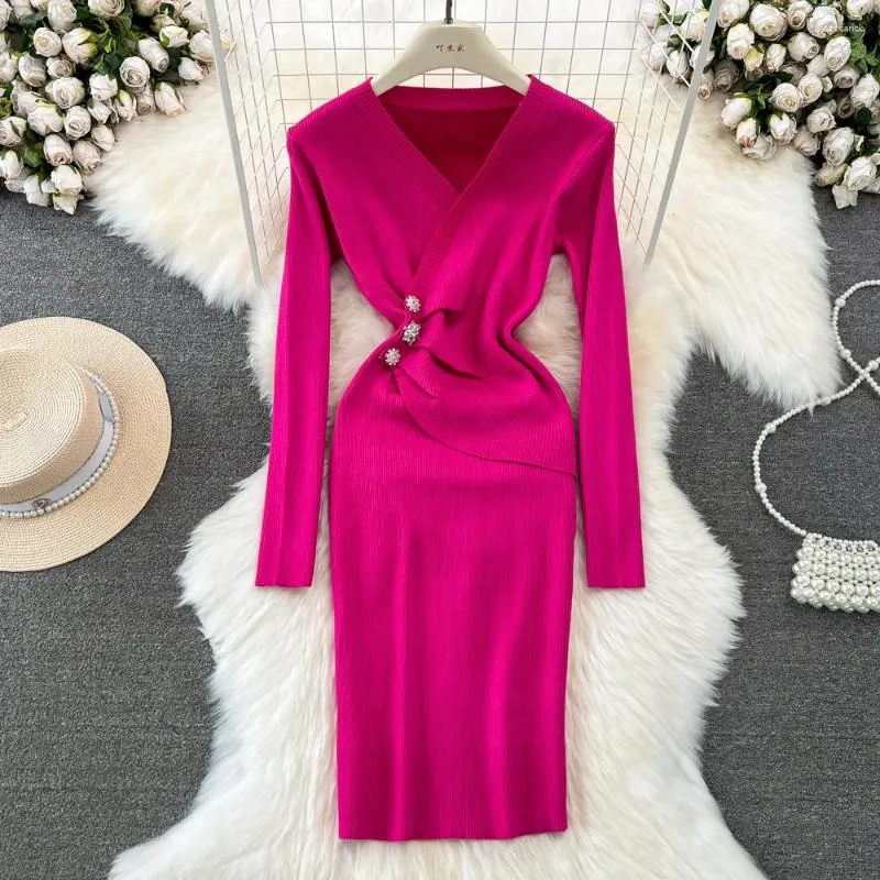 Casual Dresses Frenchic Vintage Kleid für Frauen Falten Knopf Langarm Weibliche Gestrickte Damen V-Ausschnitt Knielang Vestidos Drop