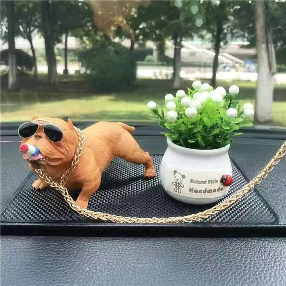 Design Wholesale Car Decoration Bulldog Car Simulation Dog Center Console Fashion Keychain Wallet Pendant Dog Bag Chain Car Interior Brand