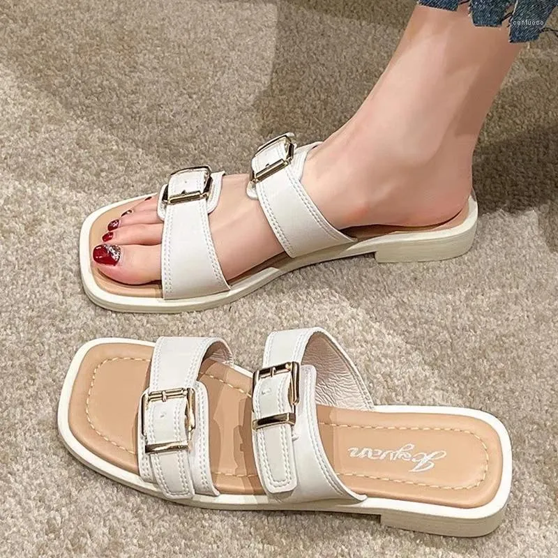 Tofflor eleganta kvinnors sandaler spänne bälte kvadrat tå kvinna 2023 sommarchunky klackar damer glider flip flops chaussure femme